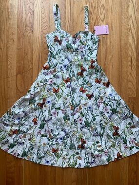 *NWT* Avec Les Filles Cotton White Floral & Butterfly Sundress